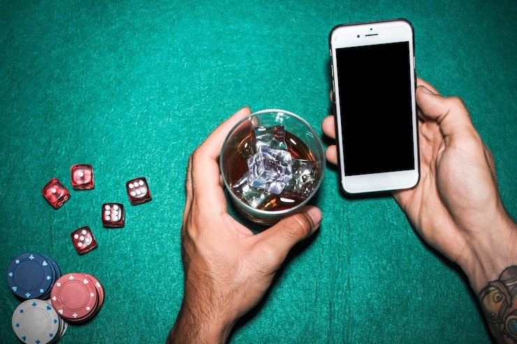 Financial management tools and responsible budgeting for entertainment spending